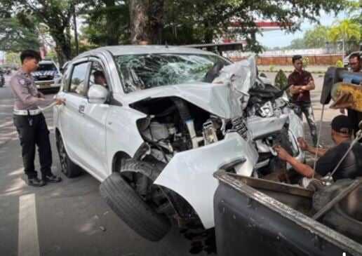 Kecelakaan Suzuki Ertiga di Bangkalan Akibat Micro Sleep, Tabrak Pejalan Kaki hingga Ringsek