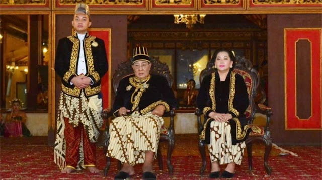 Wafatnya PB XIII Hangabehi, Raja Keraton Solo: Jenazah Tiba & Akan Dimakamkan di Imogiri