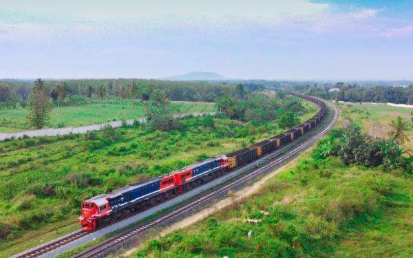 Pembangunan Jalur Kereta Api Trans Sumatera, Kalimantan, Sulawesi: Instruksi Langsung Prabowo