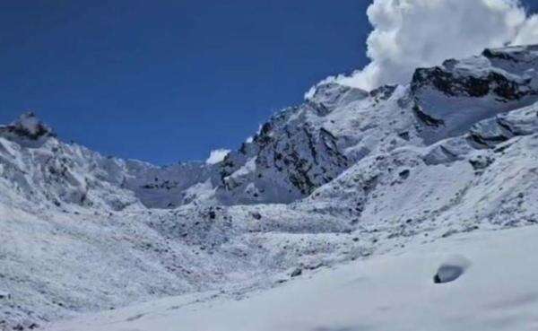 Longsor Salju Nepal Tewaskan 7 Pendaki Internasional di Base Camp Yalung Ri