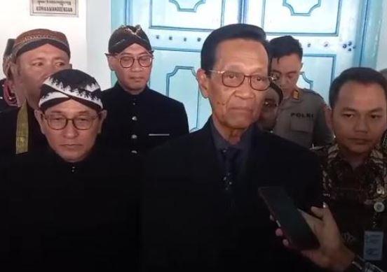 Sri Sultan HB X Melayat ke Keraton Solo, Sampaikan Duka Cita Wafatnya PB XIII