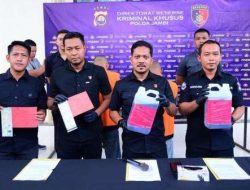 Polda Jambi Gagalkan 32.589 Liter Solar Ilegal dari Sumsel, 2 Tersangka Ditangkap