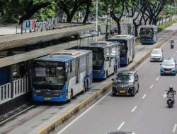 Tarif Transjakarta Naik 2026? Ini Penyebab & Kisaran Harganya Rp5.000-Rp7.000