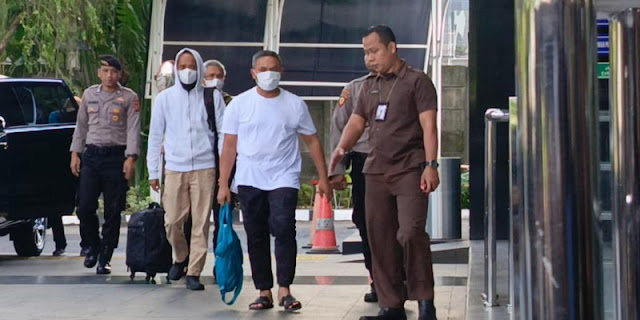 Gubernur Riau Abdul Wahid Ditahan KPK: Tersangka Pemerasan dengan Modus Jatah Preman & Uang Rp1,6 M Diamankan