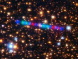 Misteri Komet 3I/ATLAS: Berubah Biru & Akselerasi Misterius di Dekat Matahari