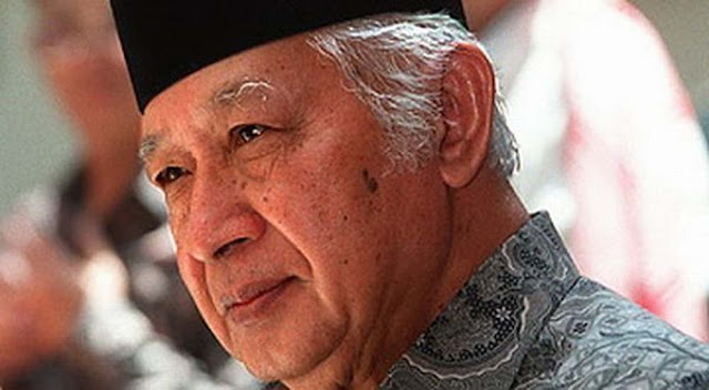Wacana Soeharto Jadi Pahlawan Nasional: Pro Kontra, Dampak Politik, dan Respons PDIP