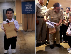 Zidan Diterima Kerja di Transjakarta: Kisah Inspiratif Penyandang Dwarfisme Jadi Desainer Grafis