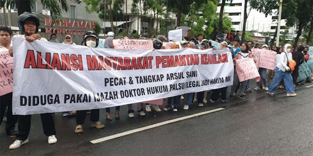 Dugaan Ijazah Doktor Palsu, Hakim MK Arsul Sani Dituntut Mundur