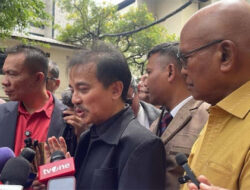 Roy Suryo Dkk Dijuluki Pahlawan Revolusi Usai Pemeriksaan Kasus Ijazah Jokowi