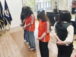 2 WNA Uzbekistan Ditangkap Imigrasi Jakbar: Prostitusi Online Rp 15 Juta