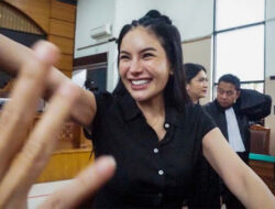 Nikita Mirzani Buka Suara Soal Tudingan Jualan Produk dari Rutan Pondok Bambu