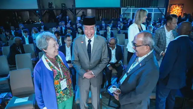 Jokowi Mangkir Sidang Ijazah, Justru Berangkat ke Forum Singapura: Analisis Lengkap