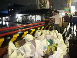 Banjir Sidoarjo 2025: Bupati Subandi Turun Langsung Atasi Genangan di Sidokare & Tanggulangin