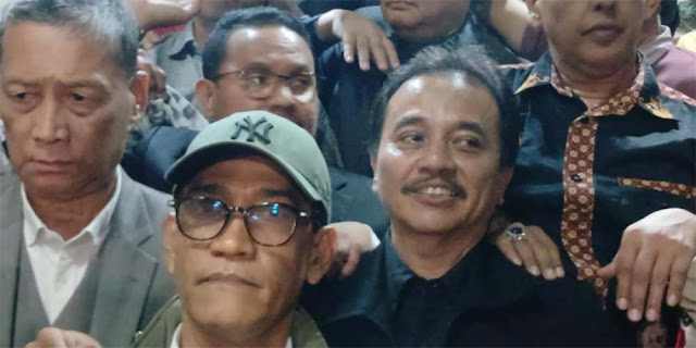 Roy Suryo Diperiksa 4,5 Jam Soal Ijazah Jokowi: Kronologi, 134 Pertanyaan, dan Fakta Terbaru