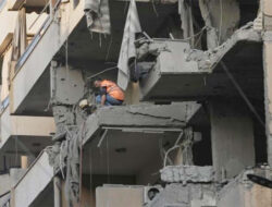 Israel Tewaskan Komandan Senior Hizbullah Ali Tabatabai dalam Serangan Beirut