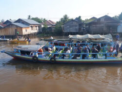 Wisata Budaya Kalimantan Selatan: Panduan Lengkap Jelajahi Kuin, Pasar Terapung & Dayak Meratus