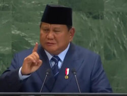 Prabowo Sindir Bupati Aceh Selatan Mirwan MS Pergi Umroh Saat Banjir, Disebut Desersi
