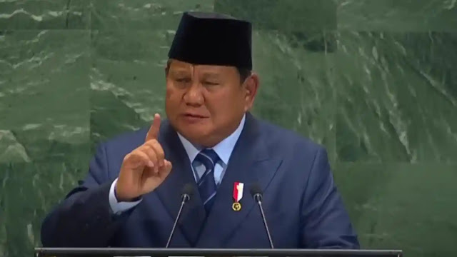 Prabowo Sindir Bupati Aceh Selatan Mirwan MS Pergi Umroh Saat Banjir, Disebut Desersi