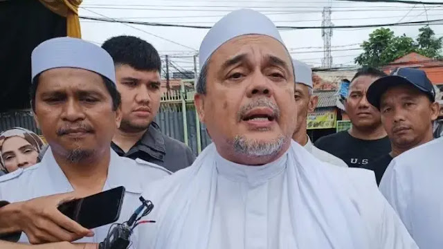 Habib Rizieq Sindir Menteri yang Remehkan Bantuan Malaysia untuk Aceh