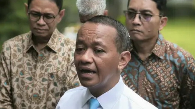 Bahlil Lahadalia Turun Langsung: Pengalaman Pribadi & Langkah Gotong Royong Tangani Banjir Sumatera