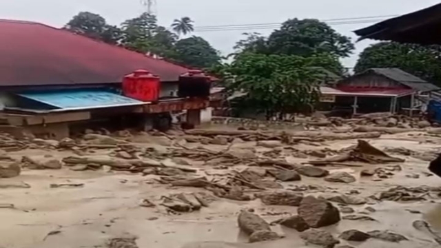 Banjir Bandang Agam 2025: Puluhan Rumah Terendam di Maninjau, Sumbar