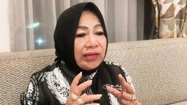 Polemik Ijazah Jokowi: Fakta Pengakuan Elida Netti vs Bantahan Roy Suryo