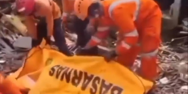 Update Banjir Bandang Sumatera 2025: 883 Meninggal, 520 Hilang | Data Terbaru BNPB