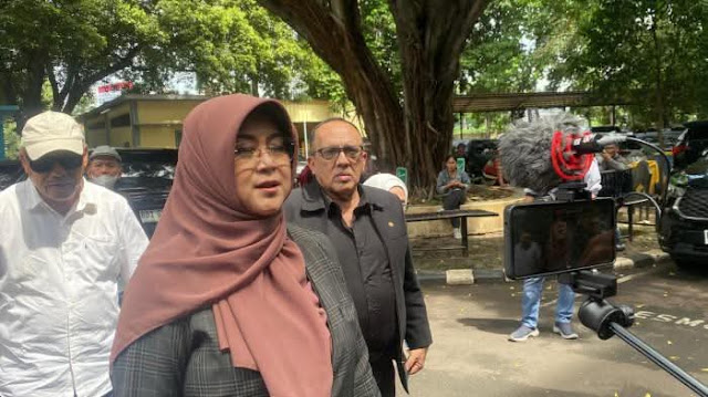 Dokter Tifa Klaim Ijazah Jokowi di Polda Metro Berbeda dengan di Bareskrim, Sebut Pelanggaran HAM