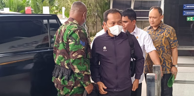 KPK Periksa Jaksa Tri Taruna Fariadi Usai OTT dan Diserahkan Kejagung