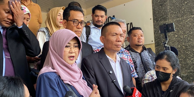 Dokter Tifa Kritik Gelar Perkara Ijazah Jokowi: Hanya Ditunjukkan 10 Menit, Tidak Boleh Disentuh