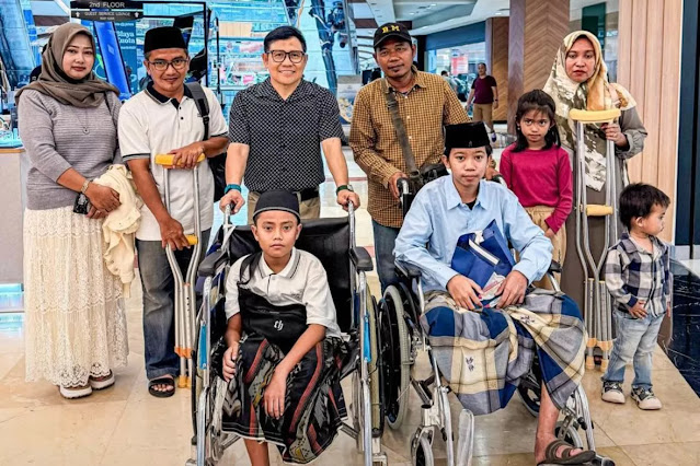 Cak Imin Beri Paket Liburan ke Jakarta untuk Santri Korban Ambruk Masjid Sidoarjo