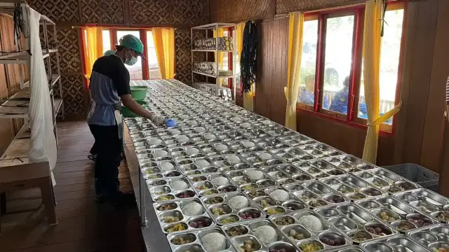 Kritik DPR Soal MBG Saat Libur Sekolah: Efektifkah Anggaran untuk Gizi Anak?