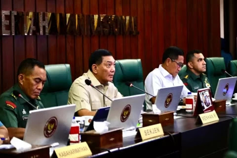 Menhan Sjafrie Tegaskan Kesiapan TNI Hadapi Perang Berlarut untuk Jaga NKRI