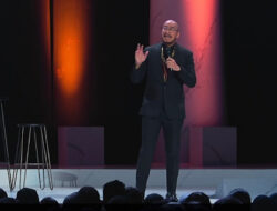 Tifatul Sembiring Bela Pandji Pragiwaksono: Jangan Cari-cari Delik Hukum, Generasi Muda Punya Cara Kritik Sendiri