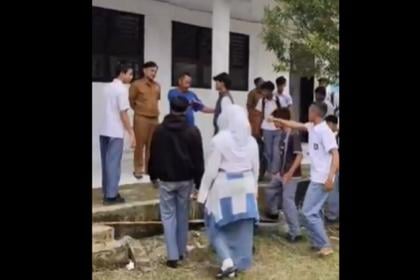 Kronologi Lengkap Pengeroyokan Guru di SMK Jambi: Siswa & Guru Saling Lapor Polisi