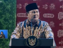 Presiden Prabowo Sindir Pakar Medsos & Umumkan Swasembada Beras 2025