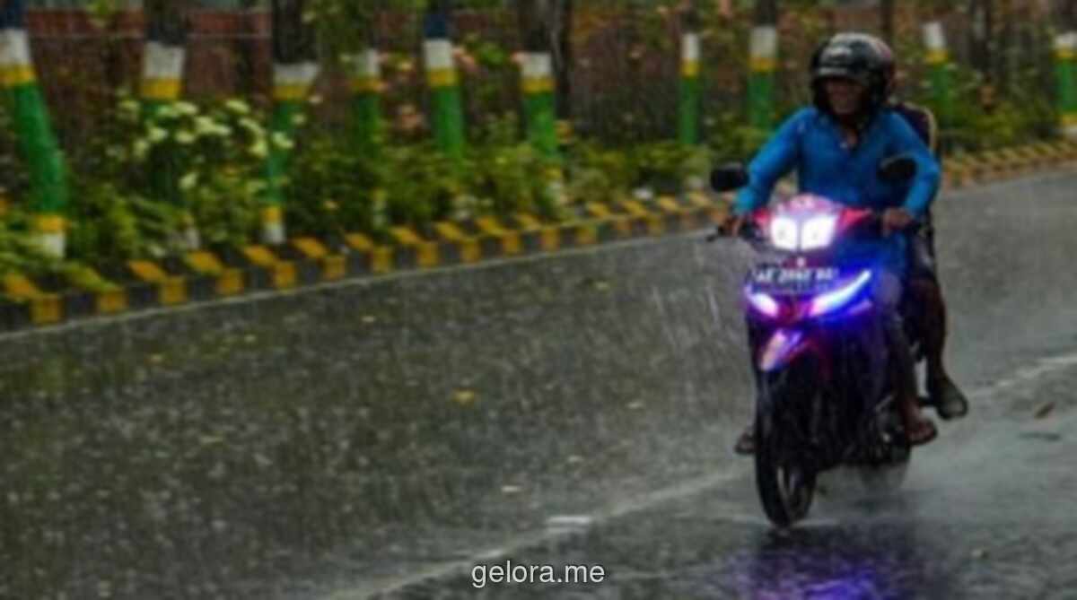 BMKG Imbau Waspada Hujan Disertai Petir di Sejumlah Kota Besar Hari Ini