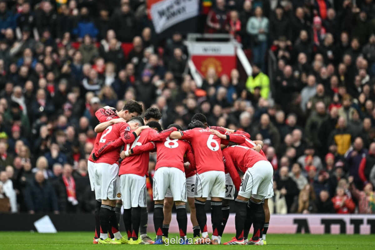 Carrick Andalkan Fondasi Bertahan untuk Lanjutkan Tren Positif MU